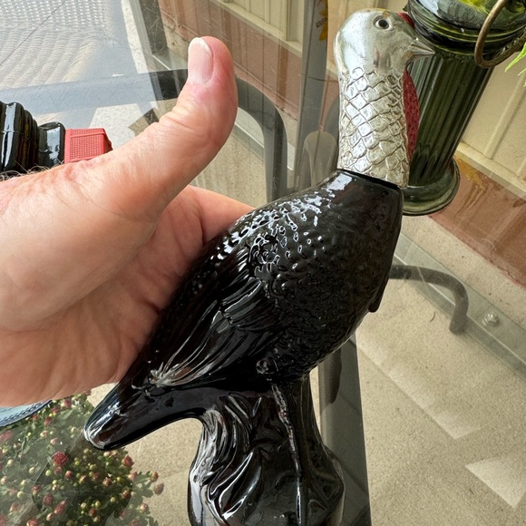 711- Four (4) Piece Collection Of Vintage Avon Glass Bottle Cologne Decanters. - Picture 7 of 11